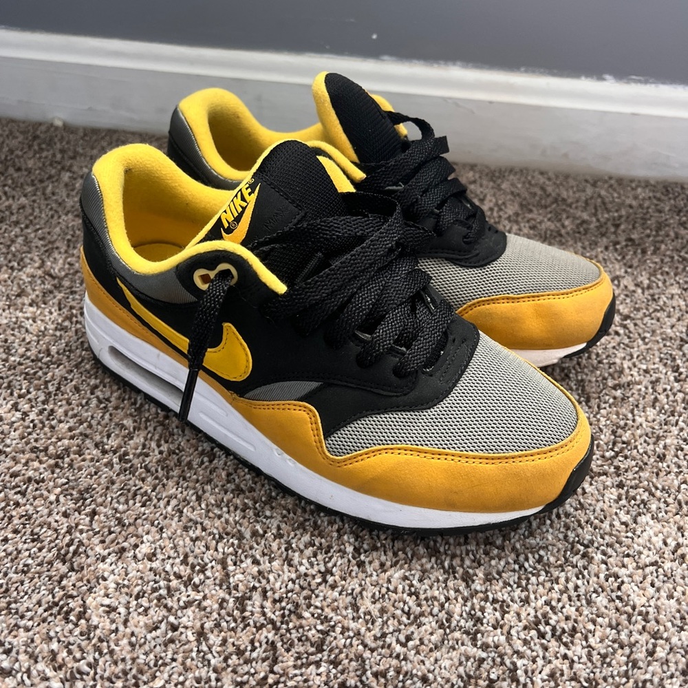 Nike Air Max Size 6.5